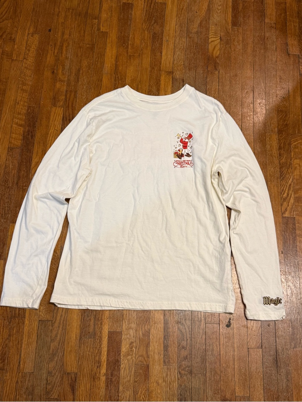 Disney’s Mickey’s Very Merry Christmas Party 2025 long sleeved t-shirt